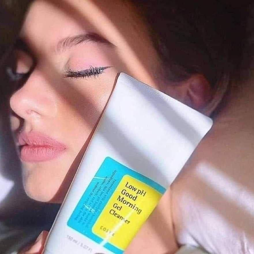 🟡غسول صباحي يستعمل لجميع انواع البشرة و مناسب جدا للبشرة الحساسة

🔵غسول منخفض الph ينظف البشرة بعمق ويتركها لامعة ونظيفة وخالية من الاوساخ فعال للغاية لتنظيف البشرة الدهنية دون تهيج او تجفيف رائع للاستخدام في النهار والليل

🟡يحتوي على زيت شجرة الشاي و BHA المشتق من النباتات ينظف المسام للتحكم في الشوائب ويترك

✨ البشرة رطبة طوال اليوم ✨

الفحص امام المندوب من خلال الباركود

للأستفسار مراسلة الصفحه 📩


**إذا كنت صاحب هذا الإعلان وتريد حذفه لأي سبب، رجاءا أرسل رسالة إلى الدعم الفني**