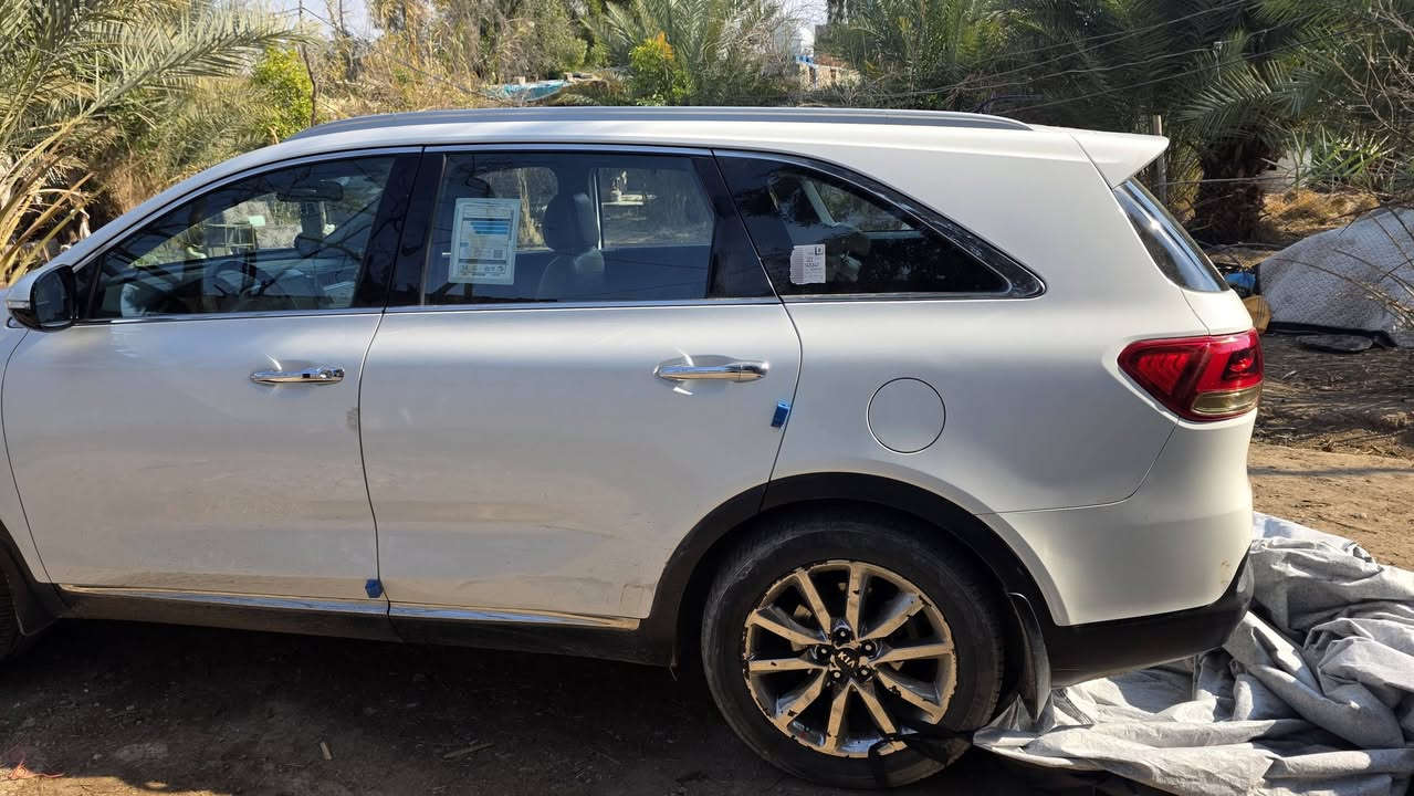 سلام عليكم عيني عندي هاي سياره سورنتو موديل 17 بسمي سياره مكينه لاطشه سعر 170 هاذ رقمي *********** بغدادي قراب جزيره السياحية
