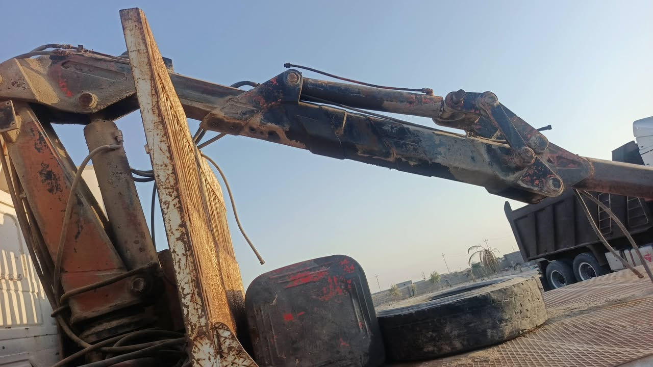 سلام عليكم سطحه وكرين للبيع سعر مناسب ‏‪***********‬‏
