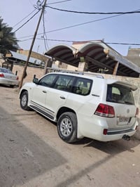 لاندكروز • ٢٠١١ • باسمي ستينية