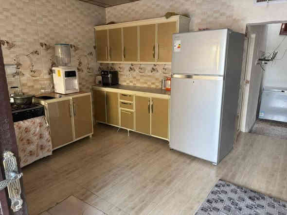 بيت للبيع طابو طابق واحد  مساحه 200 متر. يتكون من 2غرف. و ستقبال ومطبخ. وصاله داخليه.  ومطبخ. وحديقه. سعر 145 وبي مجال [عنوان كركوك حي الزوراء 58. قرب جامع محمد رمزي  ] للاستفسار. ***********
