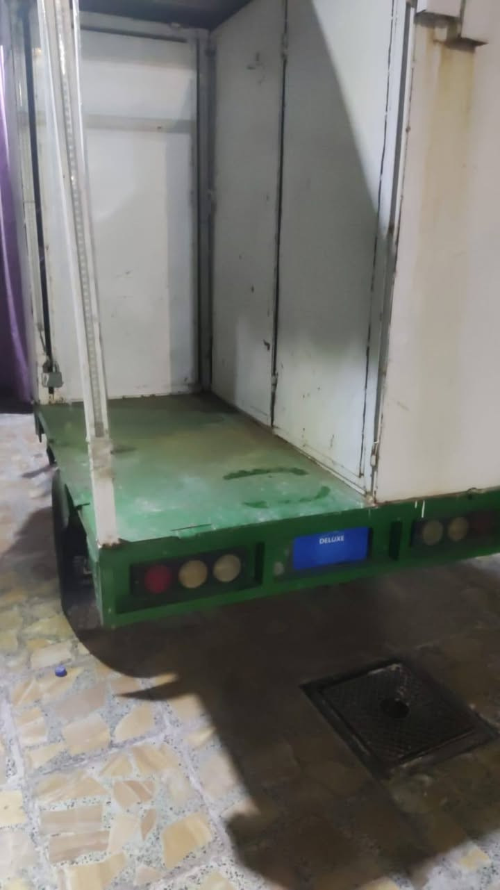 ستوته شحن الحجم الكبير للبيع مشروع كشك كامل شتفتح فتح 
ولي ٦ بطاريه للبيع السعر واحد ونص للستفسار اكثر الاتصال 
***********
