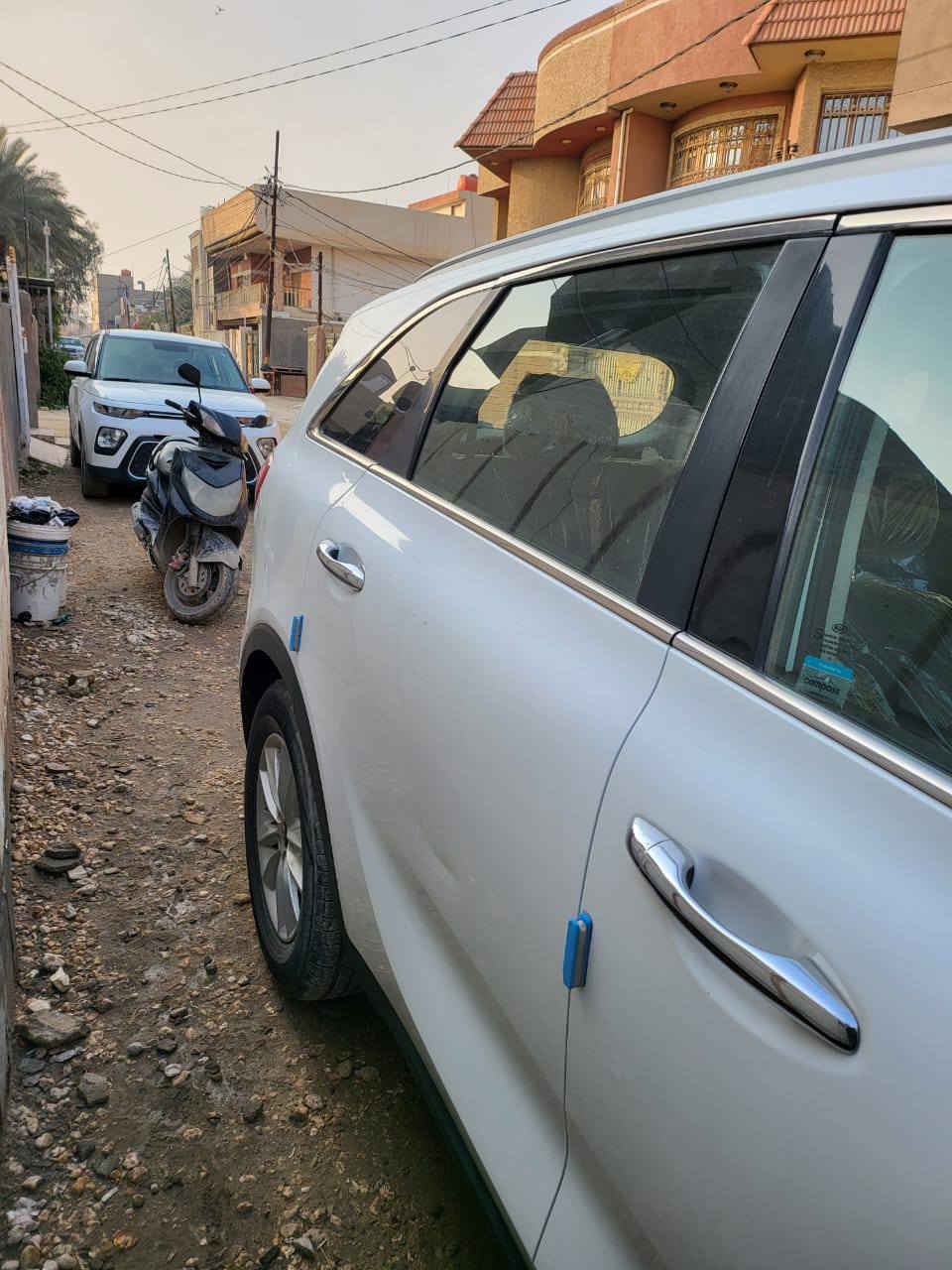 سورنتو 2019 شكل 2020
6 سلندر 
كير 8 نمر 
7راكب
ماشيه 59 
السعر. 190 بيها مجال
2 قطع صبغ 
رقم بابل بسمي 
رقم موبايل *********** بيه واتساب
