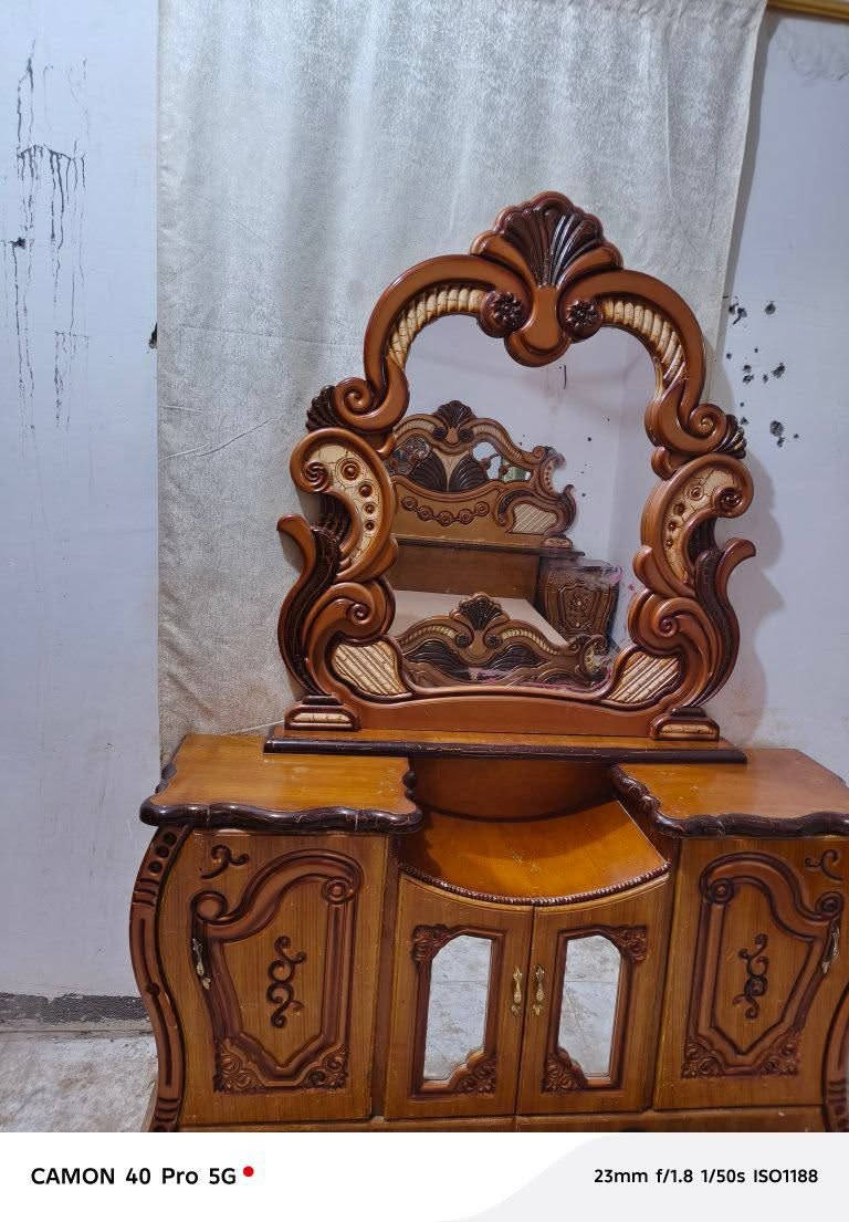 غرفة صاج تزكام نجارة نضيفه حلوه ابسعر بلاش ٥٥٠ أو بيهه مجال الشراي الاتصال اوتساب يوجد خدمت توصيل ***********
