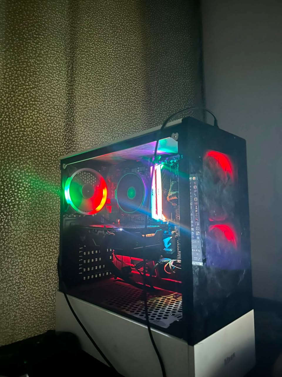PC for sell
AMD RYZEN 5 3500x
GTX 1650 super 4GB OC 
M.B B450M AORUS
SSD 512 kingslay
HDD 1t
XPG RAM 16g 3200hz D4  RGB
Power 650
السعر 550 الف مكاني بغداد


**إذا كنت صاحب هذا الإعلان وتريد حذفه لأي سبب، رجاءا أرسل رسالة إلى الدعم الفني**