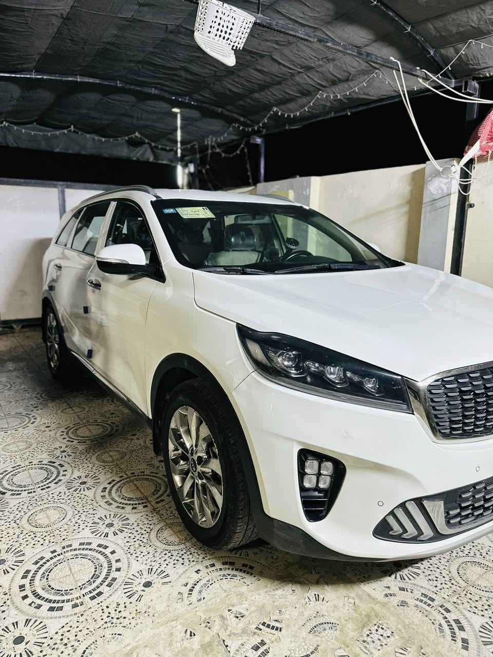 بيع او مراوس حسب القناعة 
سورنتو موديل 2020 حره تحويل ثاني يوم   خليجي  بدون 
ضربه وصبغ وتبديل فول مواصفات 1/1 عده البنراما
#المواصفات
بصمه ابواب
بصمه تشغيل
شاشه كبيره
كامرا دواره
تحديد مسار
ويل كب كروم اصلي
لايت لد نهاري
شاحن لايسكي
حساس امامي خلفي
كشن كهربائي متحرك
ماشيه 80 الف حقيقي
لايت لد خلفي
اشاير بالمري
مري شفط
كشنات جلد
6 سلندر
7 راكب
3 قطع تبريد
وباقي المواصفات الخليجي معروف السياره جديده وجاهزه كير محرك تبريد تخم تاير حداديه مكفولات
#مكان_السياره نجف الاشرف 
السعر 255 وبيها مجال الشراي
للأستفسار عل ‭٠٧٨٣ ٥١٨ ٢١٥٣‬
                           ***********
