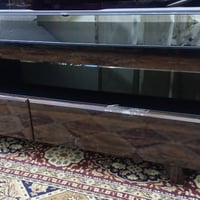 ميز بلازما • نظيف