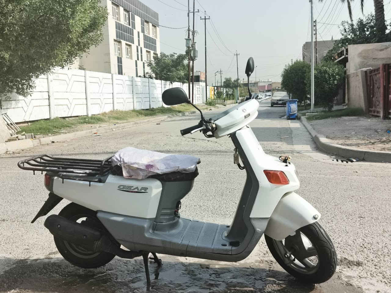 سلام عليكم دراجه بيكم مكان بغداد الزعفرانيه دراجه نضيفه وحلوه السعر 300 دراجه بلاديه رقم الهاتف ***********
