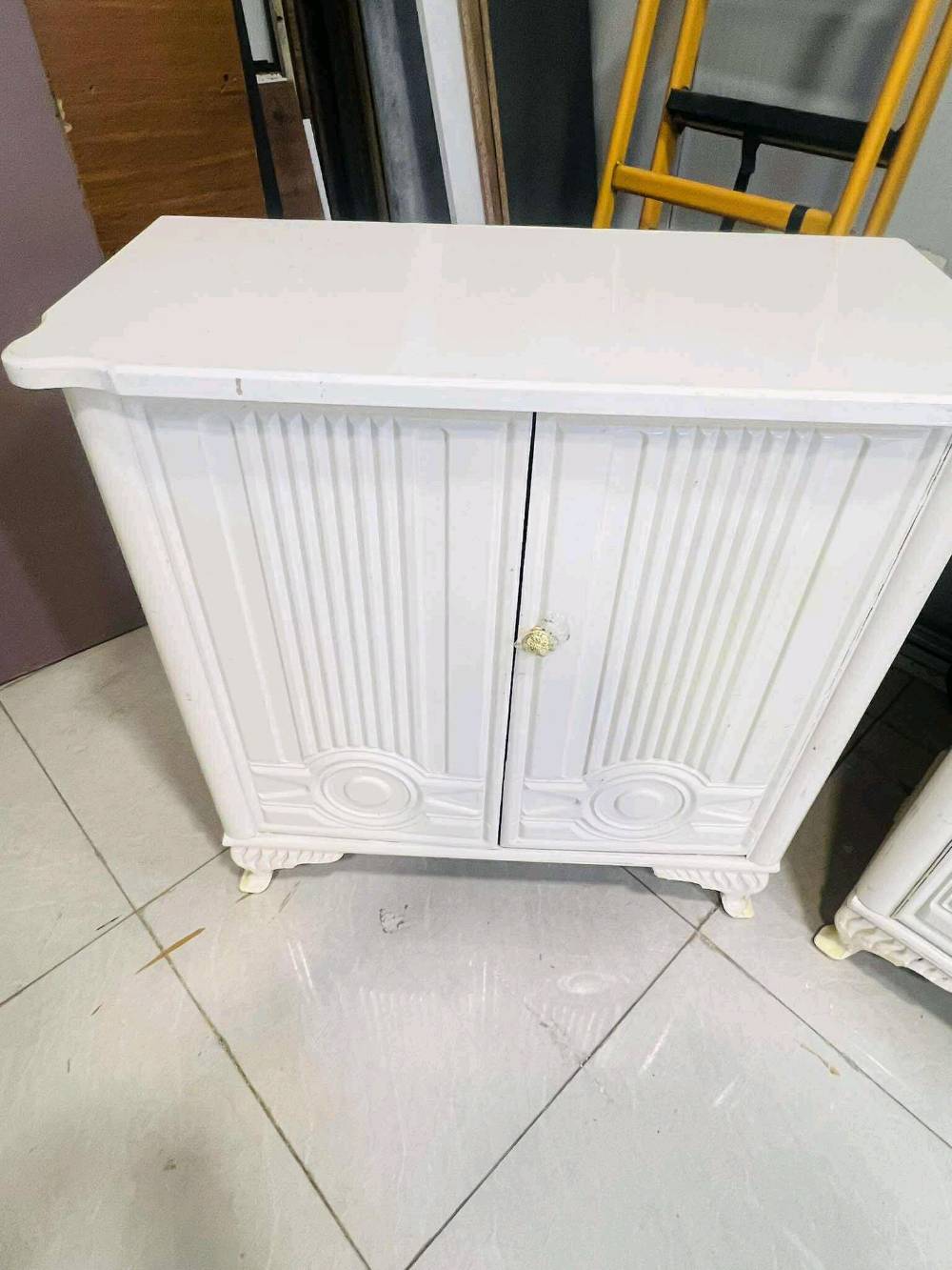 غرفة. عراقي. صاج تصميم. تركي.  شغل ثقيل. كوالتي  عالي. نضام ابواب   مليون و200 بس واصل. كول. مناطق بغداد