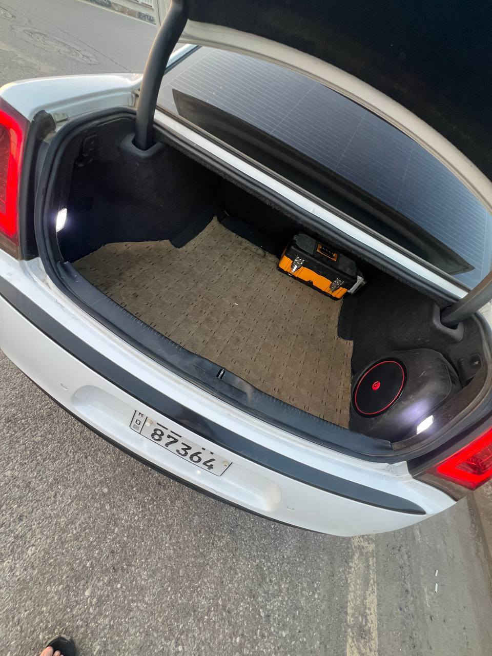 للبيع فقط
أوبامه كرايسلر2019Cاصل هزا سنويه جديد رقم دولي جديد رقم السياره بغداد  محرك 3600 محرك گير شرط بدون دواخل ولسونار مرفوق بل منشور السياره جاهزا من كلشي فول مواصفات كشنات جلد بنرامه لايت زنون تدفئه تبريد شرط قطعتين تواير ووياله جديد السياره احله من الصورا السعر 230وبيه مجال بصيط 
للتواصل عل رقم وبي وتساب 
***********
مكان السياره موصل
