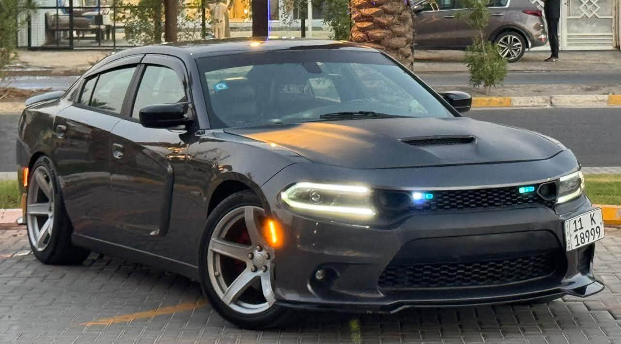 Dodge Charger Hemi R/T  2016 دوج جارجر هيمي
ضررها جانبي بسيط. صبغ ٣ قطع وقطعتين تبديل
لغد شاصي مكفول 
محرك و الكير مكفول شرط الفحص
عليها منظومة غاز و بيها كارت 
المواصفات  : 
- محرك 5,700
- شاشة وسائط كبيرة 
- كاميرا خلفية دوارة
- كشنات تدفئه
- شفتات ستيرن تبترونك 
- مري قلاب + حساس للضوء العالي 
- بصمة تشغيل + بصمة ابواب
- تشغيل عن بعد
- منظومة زينون 
- مود Sport
- ويل حجم 20 و تخم تاير جديد
عليها كت كامل Srt بنيد و دعاميات  
جاهزه السياره متحتاج اي صرف
السعر 169 ورقه بيها مجال بسيط
عنواني بغداد / الكرخ 
***********
