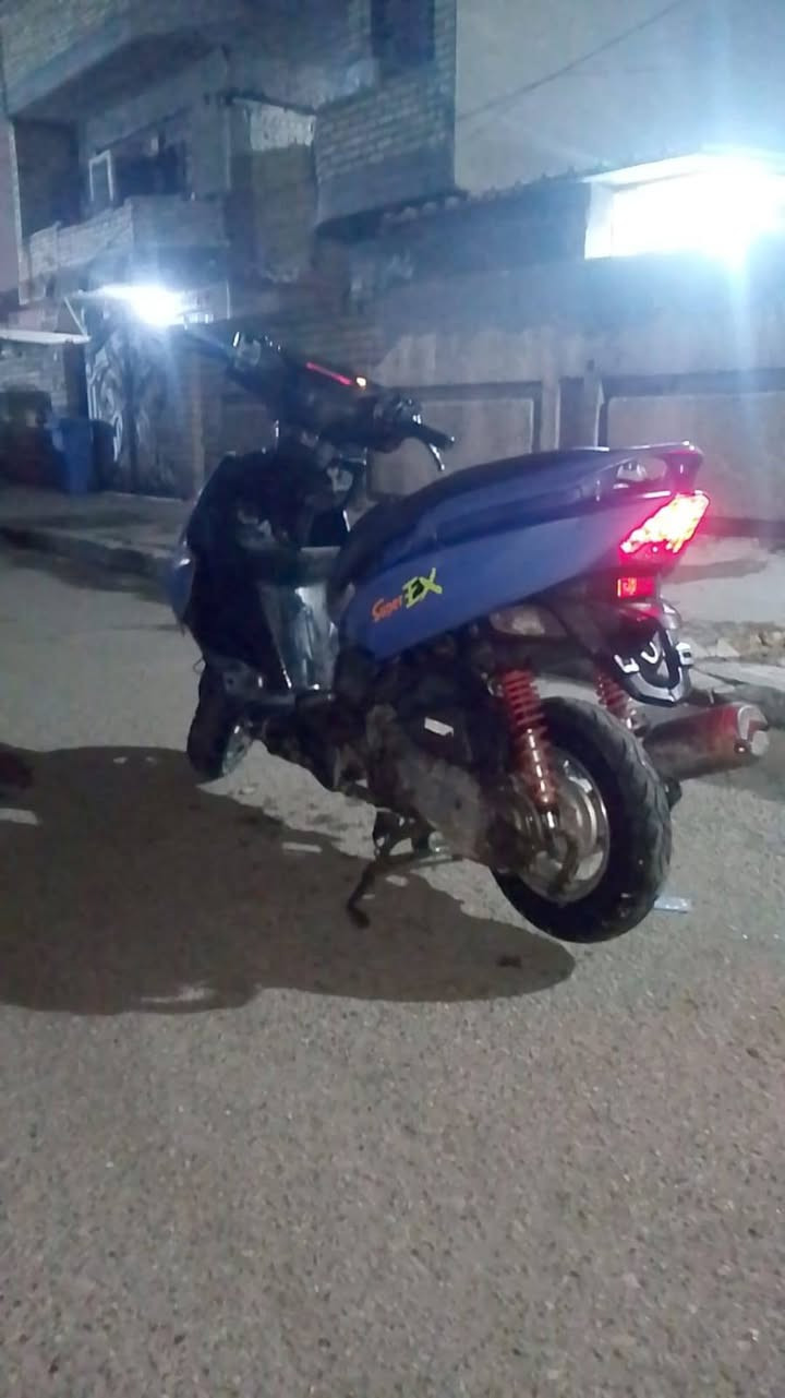 السلام عليكم دراجه للبيع جيتي آر الدراجه مفتوحه بيه اكلجات رياضي تايرات جدد للبيع امراوس أبي دراجه ماكس ثعلم بوليس أي دراجه


**إذا كنت صاحب هذا الإعلان وتريد حذفه لأي سبب، رجاءا أرسل رسالة إلى الدعم الفني**