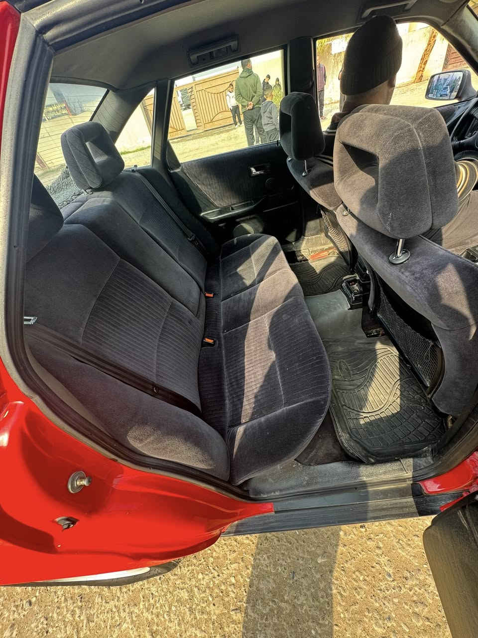 مكلف بل نشر
اودي موديل 94 سيارة جديده بمعنى الكلمه داخل خارج  بدون صبغ  مكينه 8’0   ***********
