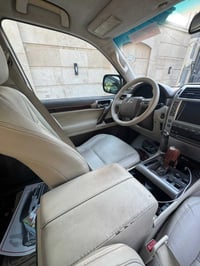 لكزز برادو للبيع موديل 2010 خليجي فول مواصفات 1/1 مكفوله فقط بارد بسيط...