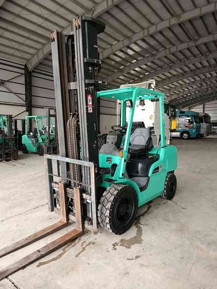 عالم الرافعات في العراق میسبوشی 2018
                 حجم  3 طن و نص مستخدم أوربا فقط
                            دخول جديد  جب عالي 3  قطع 
        ارتفاع الجب  6 مترات   4 حركات محرك s4s            ديزل  آوراق منفيس مؤقت مشتغله قليل شوكيه مكفول كفاله عامە  للاستفسار عن السعر اتصل على   الأرقام  ***********  ابو ڤاران
 او مراسله واتساب  يوجد توصيل 🚚 الى جميع  المحافظات @جميع
