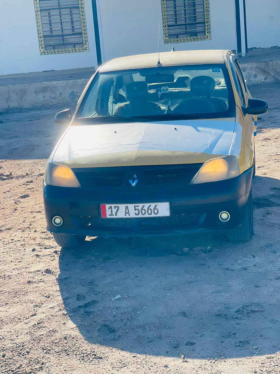 رينو للبيع 2009
بسمي رقم مثنى نكليزي 
 مكينه وكير  جدد حاويه 
مكاني الخضر 
سعر 33 بيه مجال 

‏‪***********‬‏
