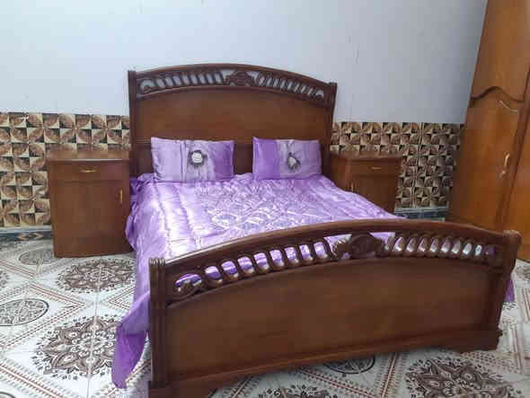 غرفة نوم حطاطه صاج داخل وخارج شغل درجه اولى ونضيفه جدآ بدون اي ضرر السعر ٧٥٠ وبيها مجال لشراي  العنوان رمادي جزيرة للإستفسار الاتصال على هاذه الرقم ***********
