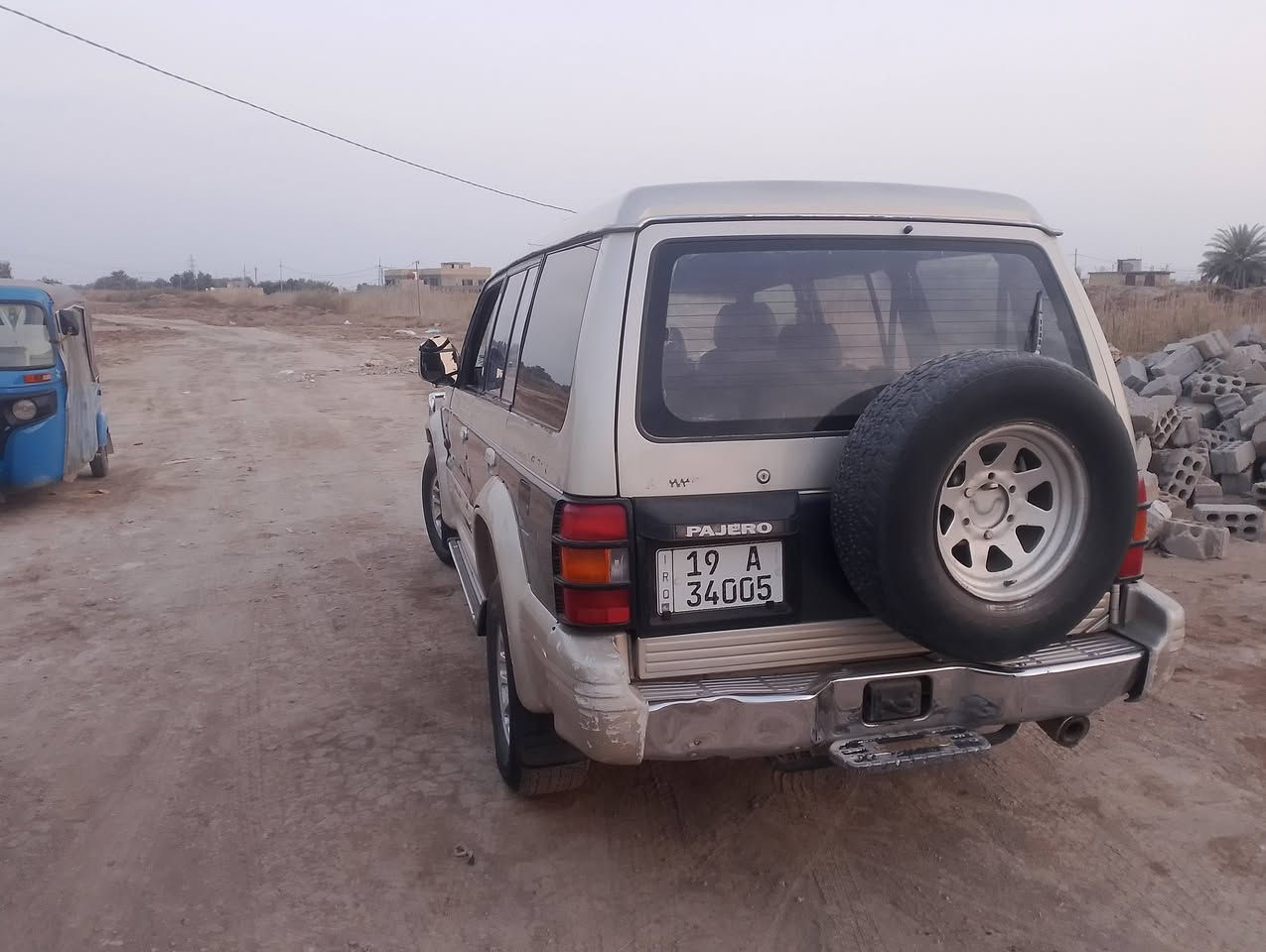 السلام عليكم باجيرو ٩٥رقم كربلاء  بأسمي شرط الامداور مكينه بيها ضعف كير جديد تخم تاير بلجيس كهربائيات كله شغاله حداديه جديده داخل عوزه ترتيب سياره جاهزه  مال جناي. المكان بابل القاسم السعر ٥٥وبيه مجال للشراي لتواصل خاص او ع رقم ***********
