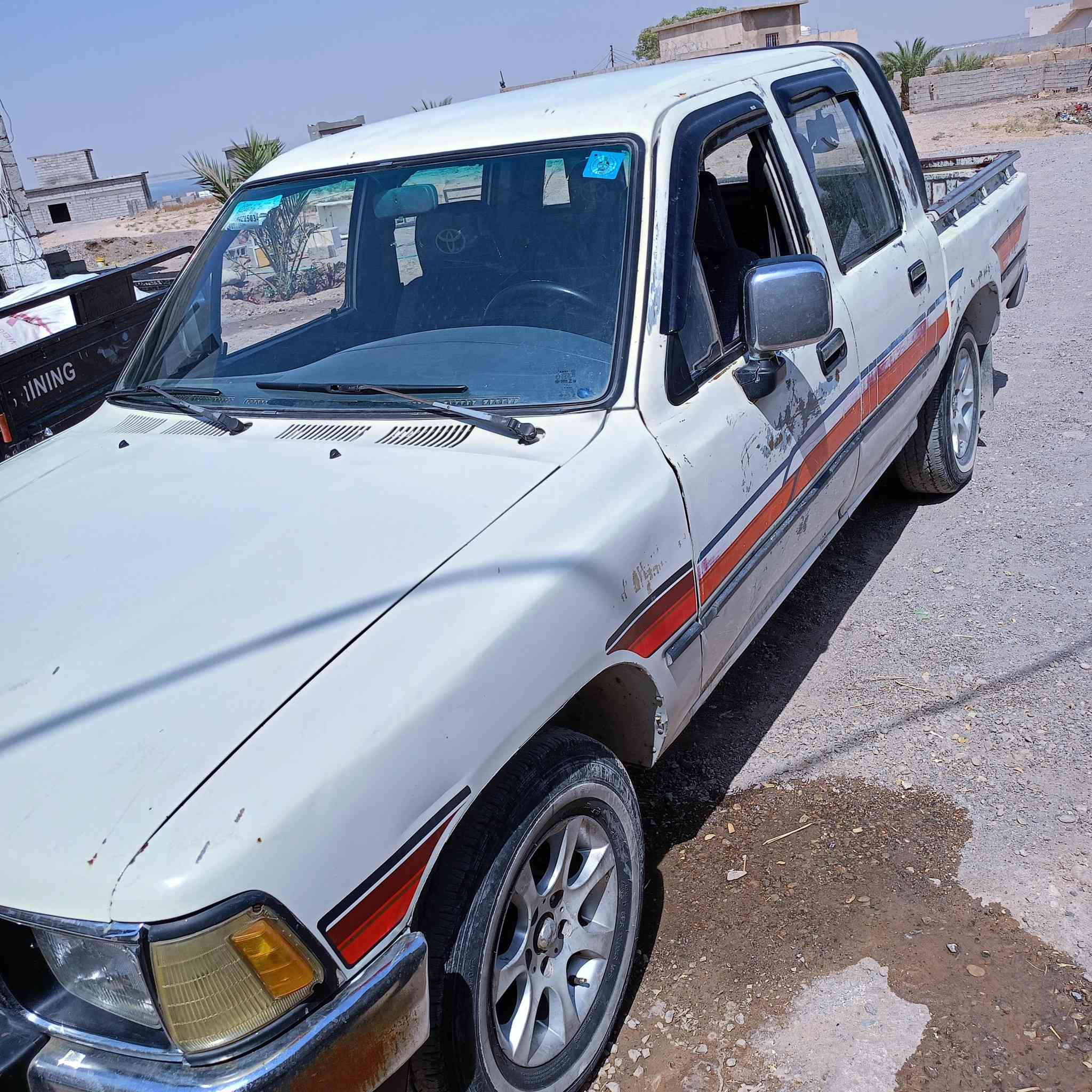 السلام عليكم بيكم للبيع موديل 90 لعنوان ديالى حمرين لسعر 48 بيهة مجال بصيط (***********)
