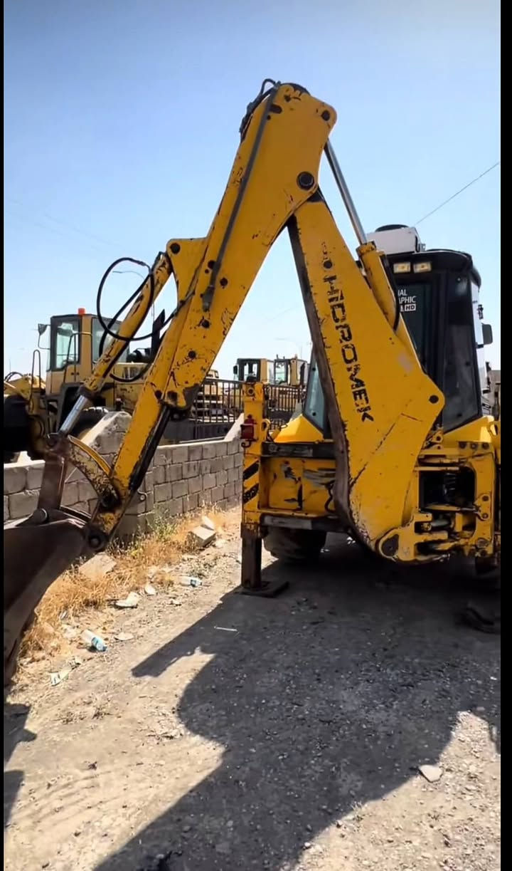 طبعا للتواصل متوفر خاص  اي وقت موجود واذا تريد رقم موجود ***********
السلام عليكم متوفر  شفر هيدروماك فول فول واحد على واحد الداخل فول نظافه موديل 2007 يجي ويه هديه نقار و سبلت السعر 235وبي مجال إلى الطيبين مكان موصل
