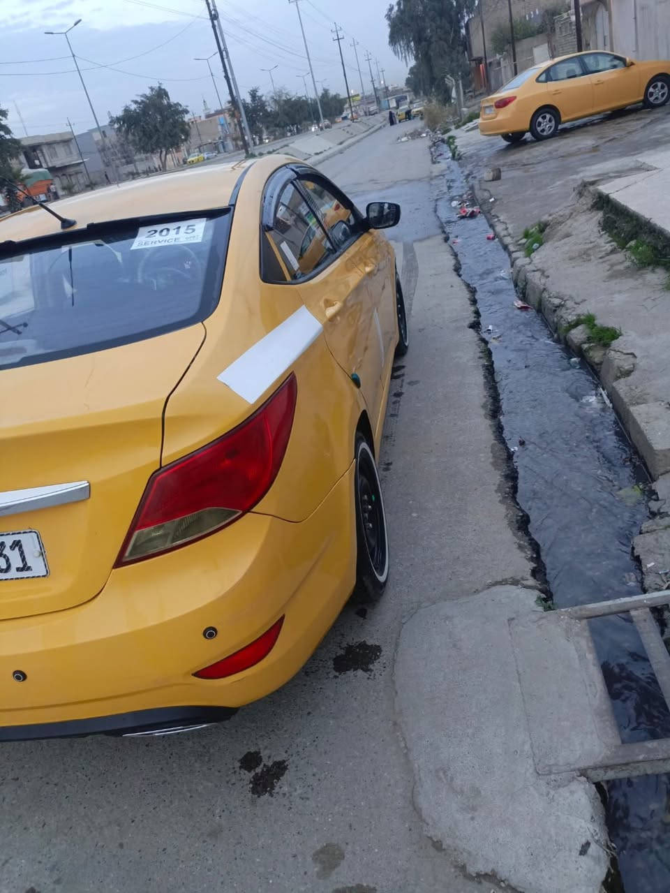 السلام عليكم 
اكسنت مضلع تاكسي كوري 2015للبيع كير ومحرك نظاف كاربون بنزين بيها السياره نضيفه وجاهزه شرط التحويل تحويلها بل موصل السعر اتصال الرقم 
***********
