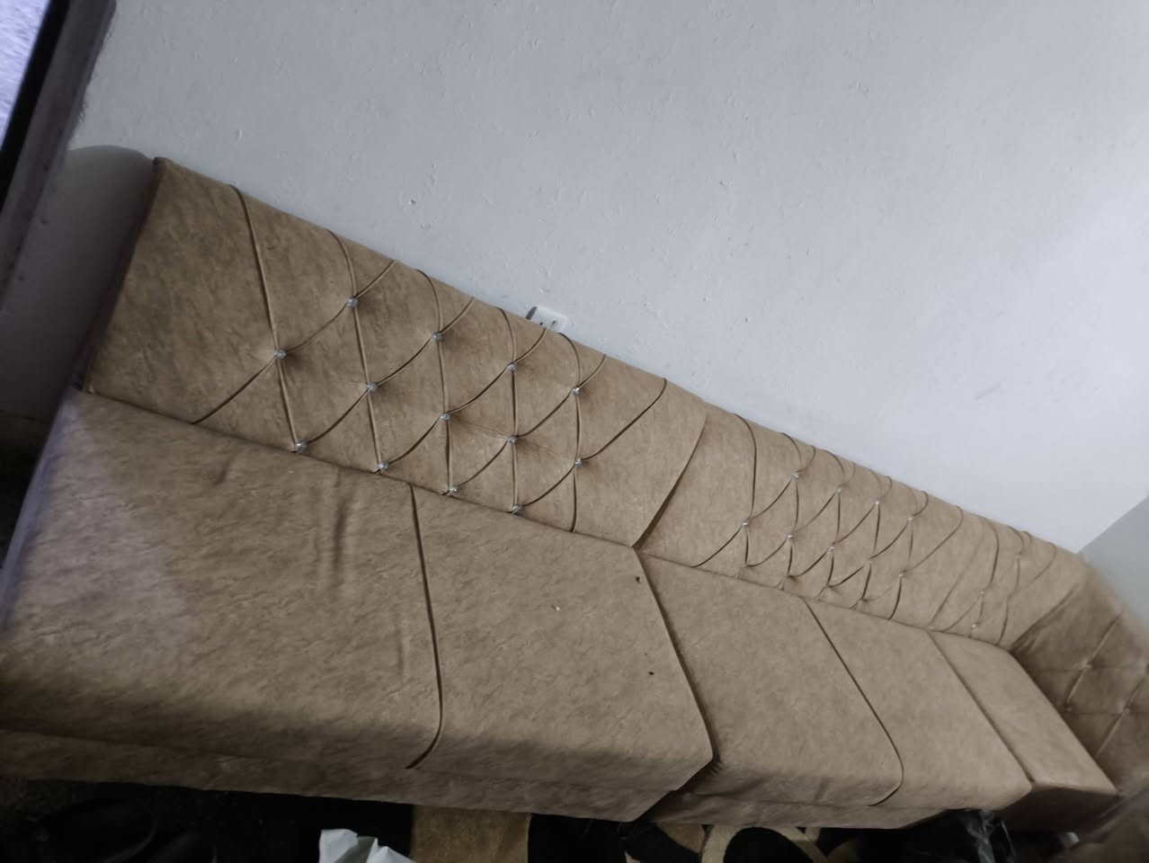 ديوان للبيع
السعر 450الف 
المكان بغداد الحسينيه قرب مطعم الامير


**إذا كنت صاحب هذا الإعلان وتريد حذفه لأي سبب، رجاءا أرسل رسالة إلى الدعم الفني**