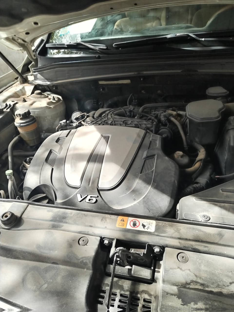 السلام عليكم ورحمة الله وبركاته سنتافيا موديل ١٢ مواصفات الشركه العامه معروفه مواصفاتها كفاله عامه من كلشي بسمي رقم بغداد مشروع وطني مكانها بابل سياره جديده ماشيه ١٣٠ بيها شخط فقط بيع او مراوس حسب القناعه *********** ***********
