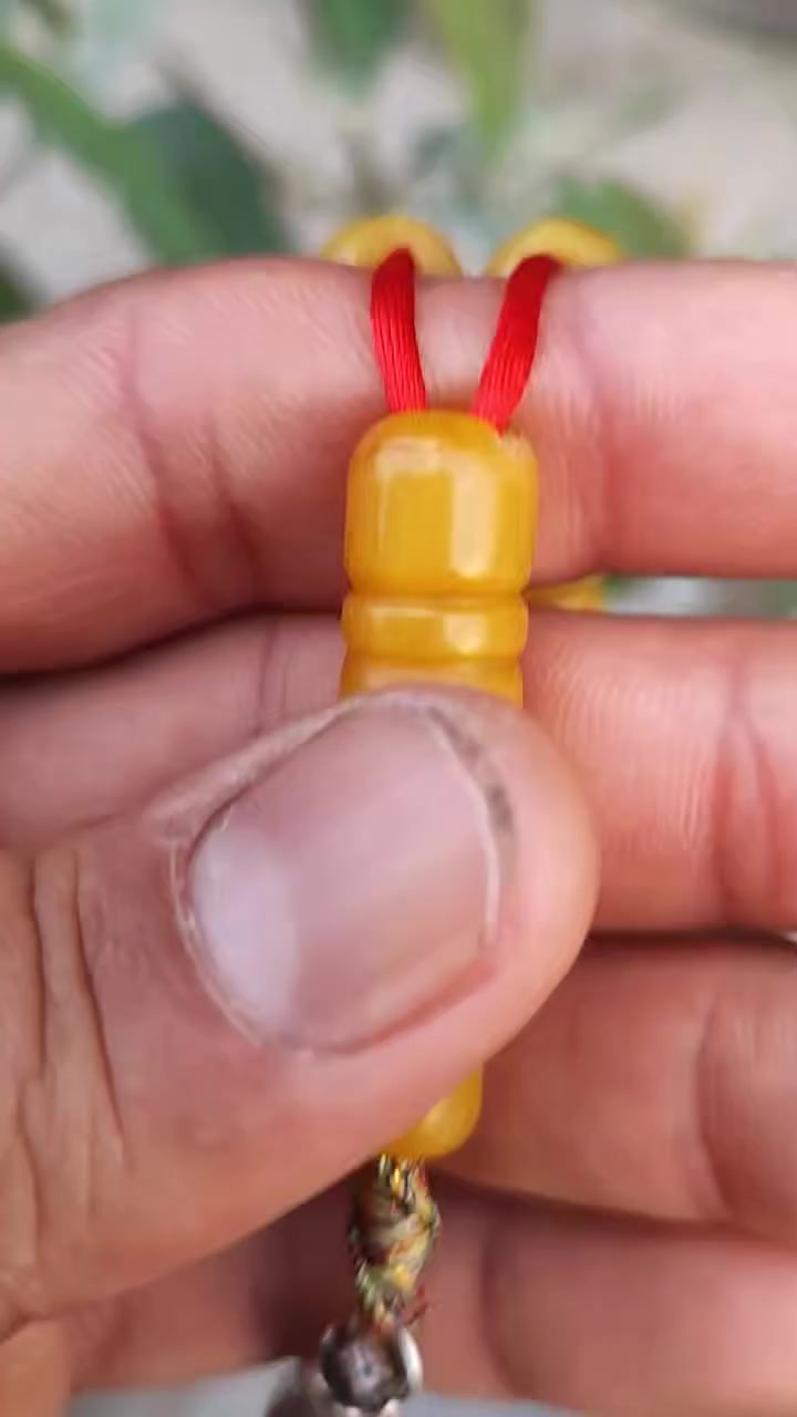 سندلوس الماني قديم شرط العطاب والنضافه التامه وزن 60 غرام فواصل فضه المكان بصره ***********
