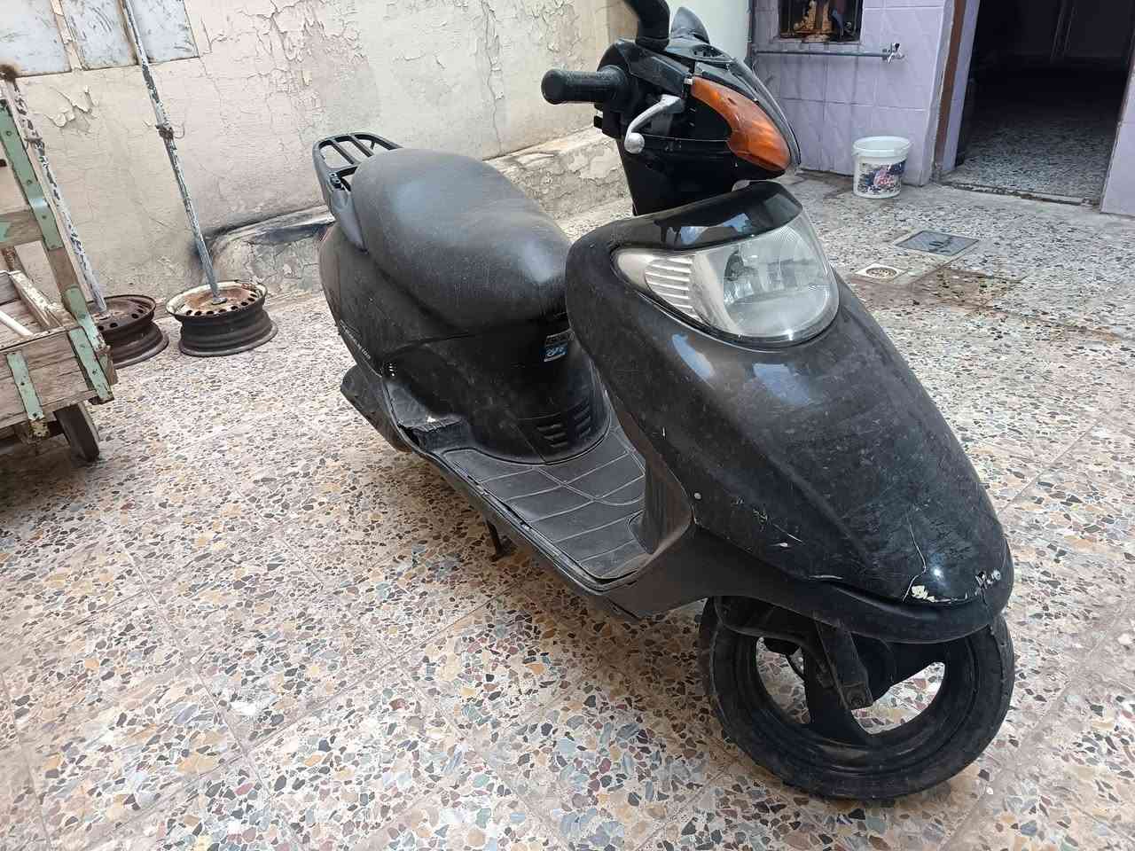 السلام عليكم اخوان دراجة اسبيسي جان شغالة نكرة عطلت وتركناهة ابيعهة كوم حديد ب ٢٠٠ مكان بغداد الكرخ ***********
