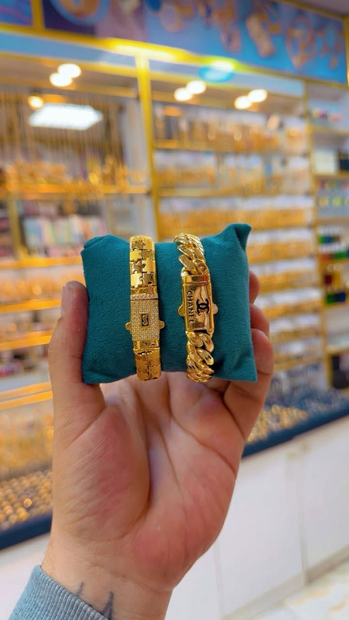 #فدشي للعطور المركزة والاكسسوارات
كلشي يمنه جديد ومختلف 
النزاكه عدنه وبس🥰🥰🥰
من افضل انواع الاكسسوارات ذات الطلاء الثابت
الجمال والنزاكه عنوانه
كوت شارع الاطباء مجاور صيدلية الرافدين
الفرع الثاني كوت شارع الاطباء مجاور الدكتور علي ياسر
يوجد خدمة توصيل 🚚


**إذا كنت صاحب هذا الإعلان وتريد حذفه لأي سبب، رجاءا أرسل رسالة إلى الدعم الفني**