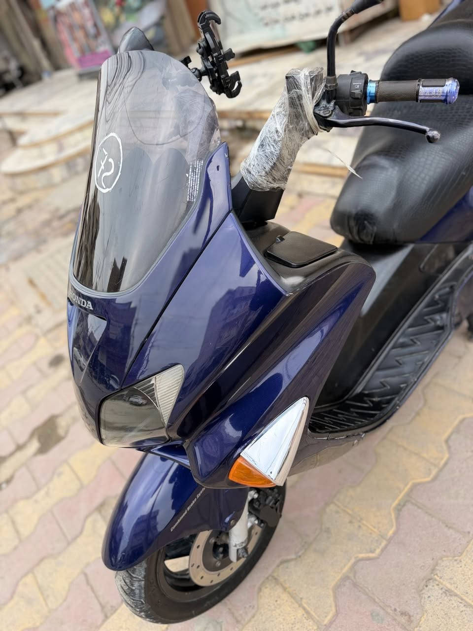 سلام عليكم فؤرزه سؤيج 06 MF لؤن حبري  بلادي
ورقت مزاد وياه جايه من يابان ماشيه27الف وهسه  31 الف بل عراق مشت بس 4الف 👍برغي ممفتؤح بيهه مكينه مكفوله كفاله عامه ناعمه شلعه ؤمعدل فؤل كهربايات كلهه شغاله   ناعمه اؤراق كامله حساس  و حساس و مانع انزلاق زوج امرايات  نيكل و زوج تايرات جديد حساس دراجه بدؤن اي نقص جاهزه )) دراجه انظف و احلى من لصور مال جنني مكانهه بغداد مدينة الصدر شراي اتصل علرقم ***********
