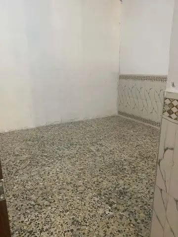 .(ع.. 485 )
دار لليجار  (80 متر ) حي الجمعيه قرب مدرسة الابرار شارع 15
سعر الايجار 250 الف
يحتوي على طابق واحد
غرفه  صاله   مطبخ    صحيات


**إذا كنت صاحب هذا الإعلان وتريد حذفه لأي سبب، رجاءا أرسل رسالة إلى الدعم الفني**