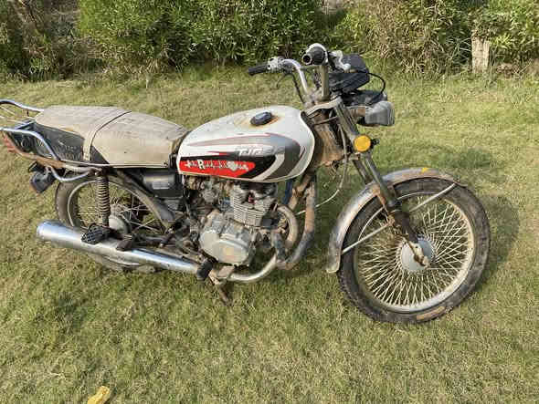 سلام عليكم دراجه تايكر ٢٠٢٠اوراق. سعر٣٠٠مكان العطيشي 
***********
***********
