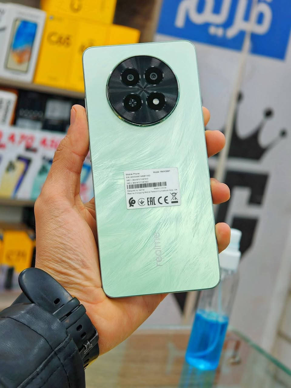 Realme 12X 5g ريلمي
  170 قفل سعره معه ملحقاته
معالج رهيب 90 فريم بوبجي : ثماني النواة Dimensity 6100 
التخزين/ الرام. 128معه رام 12
الكاميرا: خلفية مزدوجة 50+2 م.ب📸
شاشة 𝗜𝗣𝗦 𝗟𝗖𝗗 كبيـرة بتــردد 𝟭𝟮𝟎𝐇𝐳 💥
نظام التشغيل: أندرويد 16 اخر تحديث
البطارية: 5000 مللي أمبير.🔋
شحن سريع 45 واط
🔹 عنواني كوت داموك حي الشهداء
***********
***********
