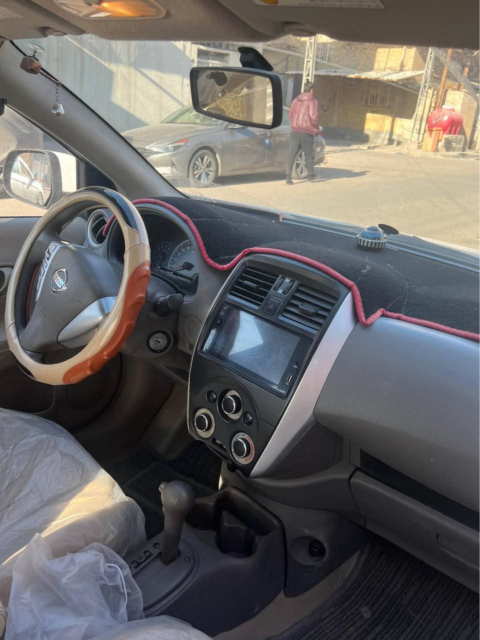 نيسان سني موديل 2024 مكفوله فقط بارد قليل بسم شركه وكاله وتحويل مضمونه السياره جاهزه مابيه اي نقص السعر 118 ورقه
*********** البصرة, العراق
