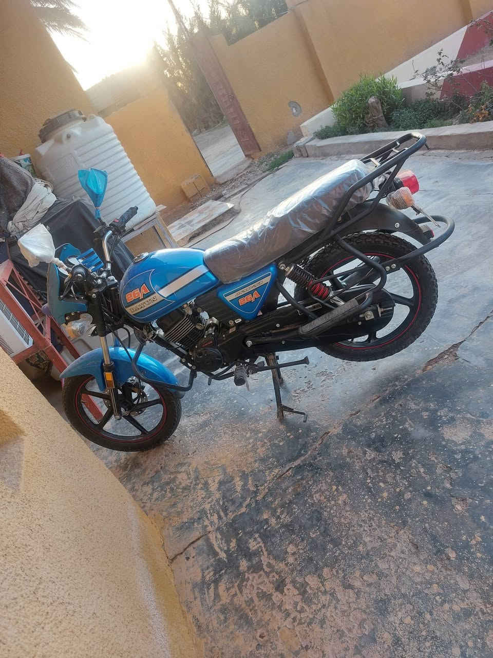 دراجة ديوان على وضع الشركه الاوراق كامله موديل 2025  السعر  مليون 450بيه مجال بسيط مكان ديالى الخالص  منطقة الغوالبه مايشتري لا يكسر بحلال العالم
***********    ***********
