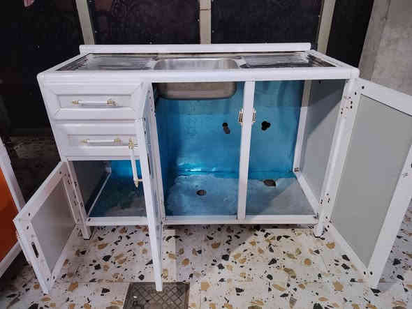 كاونتر مترين 3 قطع فول نضافة السعر 260 وبي مجال *********** مكاني كركوك حي الحجاج
