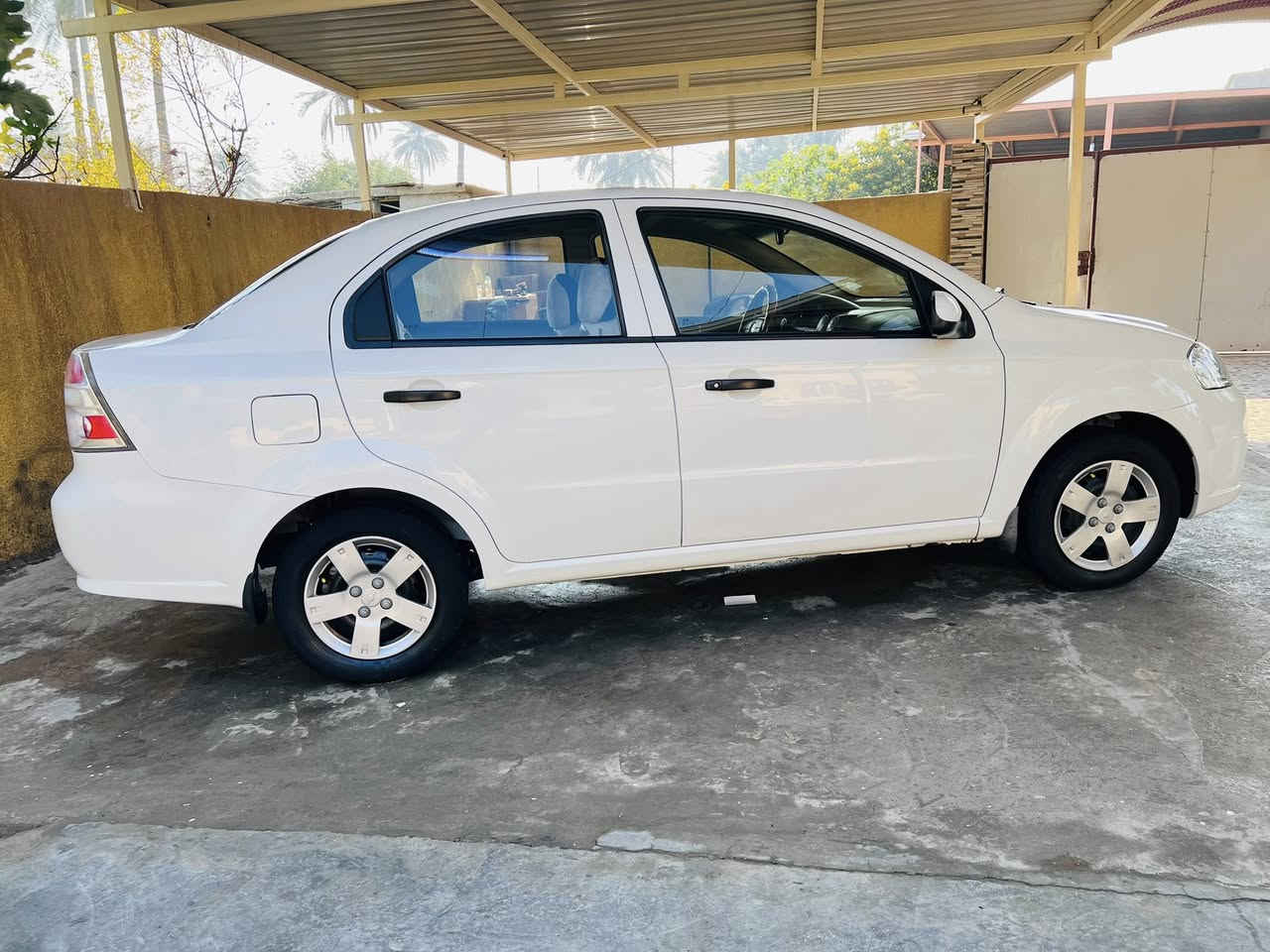 لبيع افيو موديل 2013 خليجي رقم بابل تحويل مباشر بيه شبر صبغ بجاملغ لامامي لايسر بدون فتح والباقي كفاله عامه 
فول اوتماتيك كير اوتماتيك جيد جداا مكينه مسكر ما مفتوحه جديده لا تنقيص ولا تبخير ماشيه 160 جهازه من كلشي 
مكان سياره بابل المركز 
السعر 85 
***********
