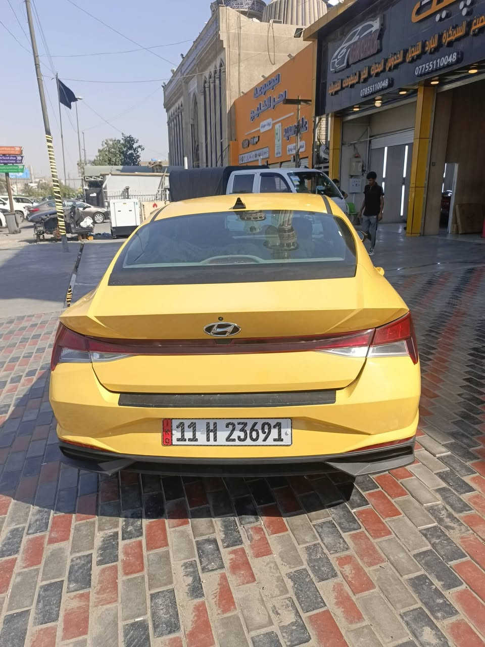 السلام عليكم الانترة للبيع موديل 2022 كاملة من كلشي ما بيها اي نقص وارد امريكي صور الحادث مرفقة بل صور 
ماشية 210000 وهنا بغداد بيها مكانات صغيرة صبغ وصبغ جاملغ خلفي مكان السيارة بغداد السعر 115 وبيها مجال 
ملاحظة مرات يصفن الكير باول تشغيلة 30 ثانيه او اقل  نوع الاكير سيفيتي السيارة باسمي تحويل ثاني يوم 
الاستفسار الاتصال 
***********
***********
