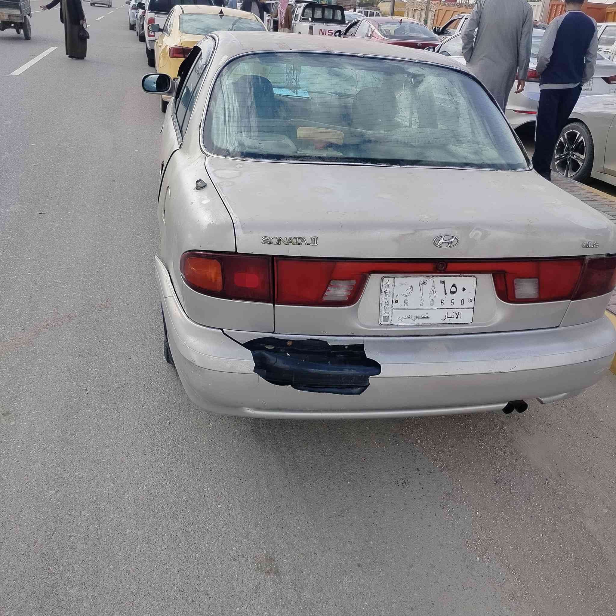 السلام عليكم سوناتا تو للبيع موديل 95 سنويه ل2028 عايزه ملاحظات بسيطه السعر 28 وبيه  بسيط العنوان السماوه ***********
