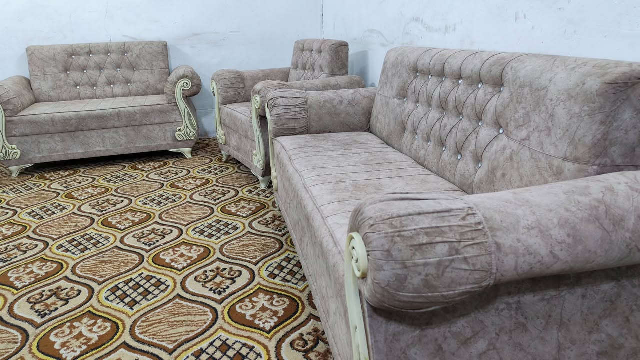 تخم 10مقاعد تسكام نظيف اخو الجديد العنون كربلاء والسعر 275 و استفسار ***********
