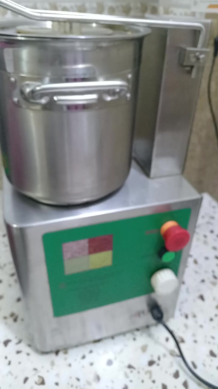 خلاط حمص النظافه 90 ٪السعر300
*********** بي واتساب
***********
