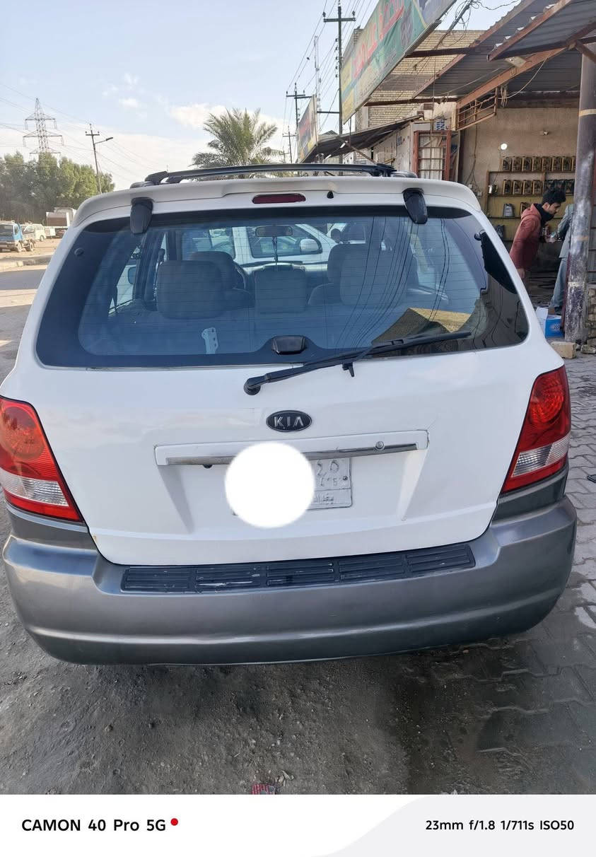 السلام عليكم
للبيع سورنتو الموديل ٢٠٠٥ 
محرك وكير جدد
تبريد على السويج
تخم تاير جديد
حداديه جديده 
كهربائيات كله شغاله
رقم بغداد تحويل مباشر
مكفوله من الضربه القويه
السعر ٨٠ وبيه مجال
مكان السياره نجف رقم الهاتف ***********
