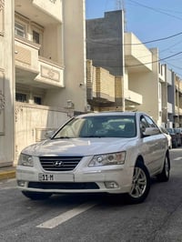 سوناتا 2009 خليجي للبيع مكفولة ماعدا صبغ بالجاملغ الايمن ومكانين بارد ...