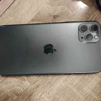 للبيع ايفون ١١ برو ماكس ذاكرة ٦٤ بطارية ٨٦ بلادية ما مبدلة مبدل شاشة ا...