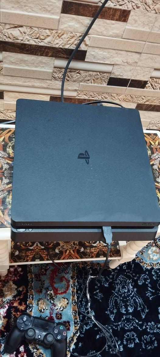 عندي بلي 4 اون لاين للبيع
الجهاز مفتوح للتنظيف فقط مع يدات 2 ادفع سعر وتعال اخذه


**إذا كنت صاحب هذا الإعلان وتريد حذفه لأي سبب، رجاءا أرسل رسالة إلى الدعم الفني**