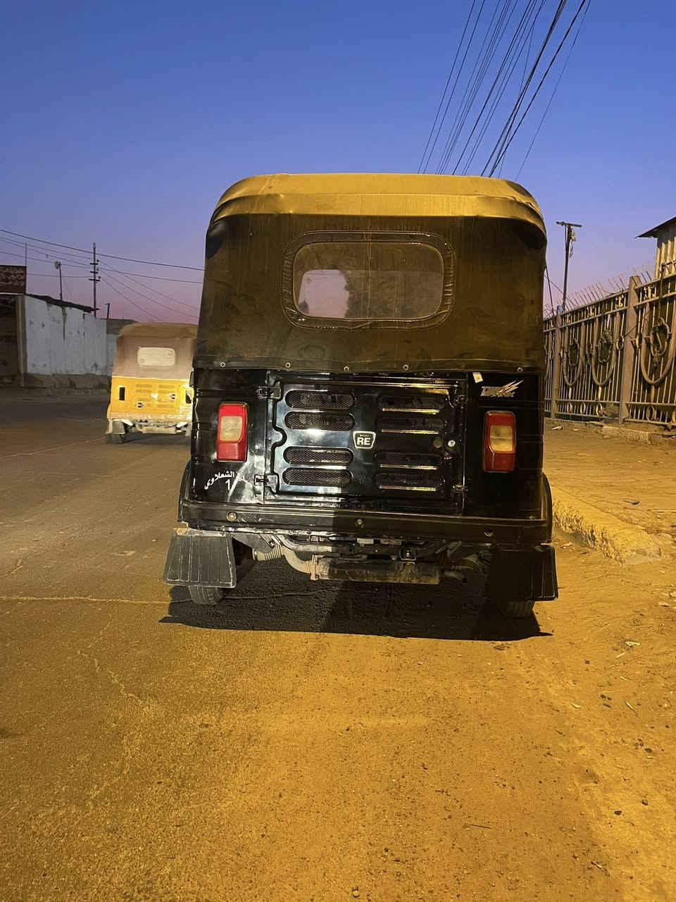 إسلام عليكم تكتك للبيع موديل ١٩ شهر ٩ أوراق كفاله عامه بس دوس تعمير مكينه اكسل مكفولات السعر ٥٧٠٠ وبيها مجال بصيط مستعجل على بيعتها مكاني بغداد الشعله ***********
