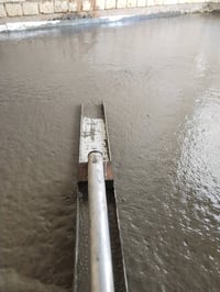 اي شخص يحتاج خباطه صب كافات لأرضيات وتدخيل سبيس أو تطليع تراب وصب دنك ...