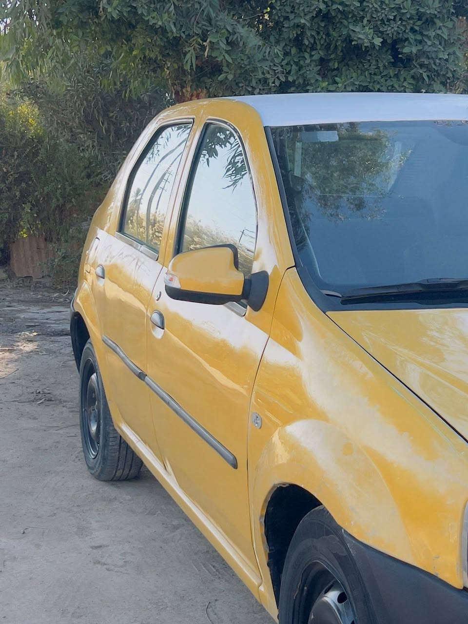 السلام عليكم
2014 .رقم كربلاء 
بيها باب خلفه صدر معمره ومصبوغه جاملق جهه سايق مبدل البنيد مصبوغ 
سعر 35
***********
