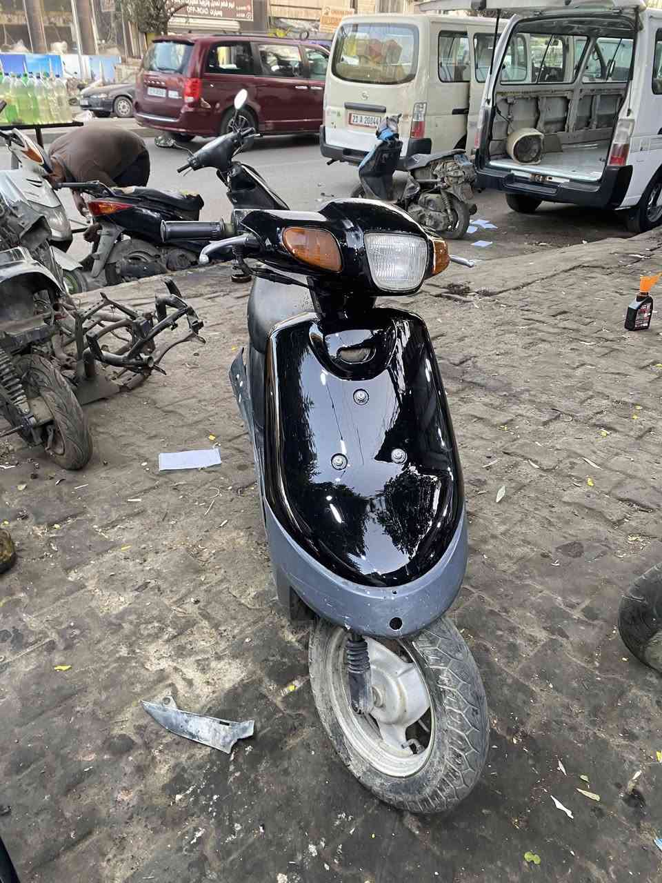 للبيع بطه ستين دراجه حلوه وناعمه سلف هندر نكره بكل وقت شلعه معدل مرتب كهربايات كامله اي نقص ما بيها مكفوله مكاني كاضميه  سعر 275بيها مجال بسيط حك الجيه فقط ***********
